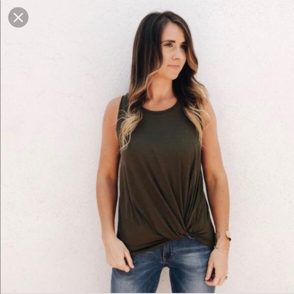 Carly Jean Los Angeles Favourite Tie Tank
